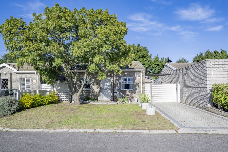 2 Bedroom Property for Sale in Bonnie Brae Western Cape